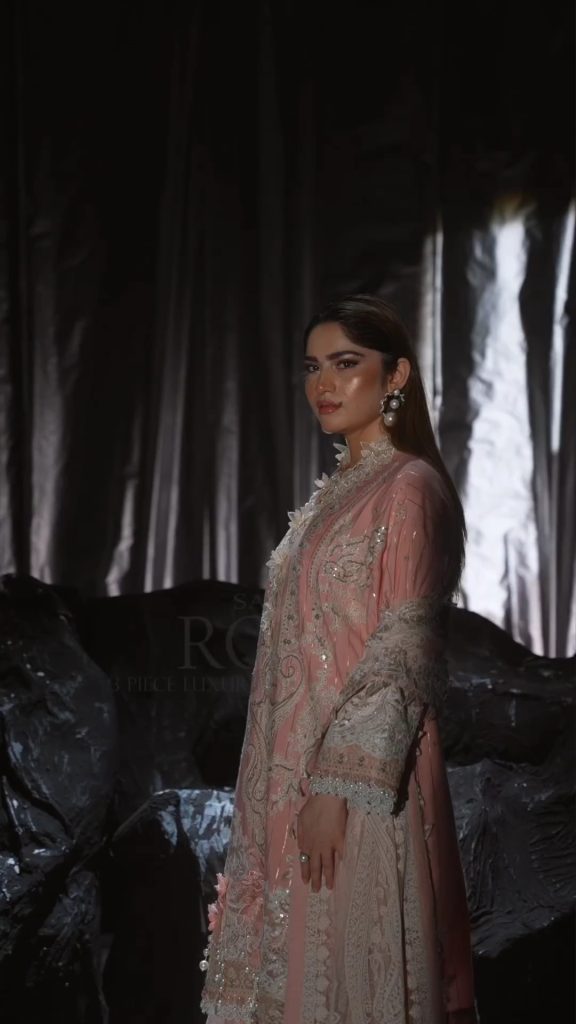 Neelam Muneer’s look in latest Photoshoot Surprises fans